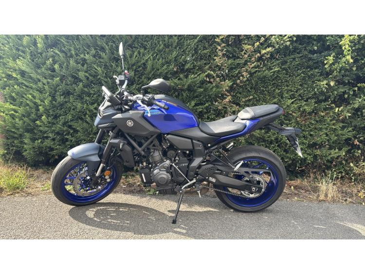 YAMAHA MT-07
