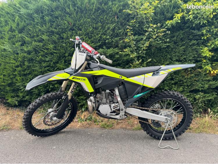FANTIC XX 250 black edition