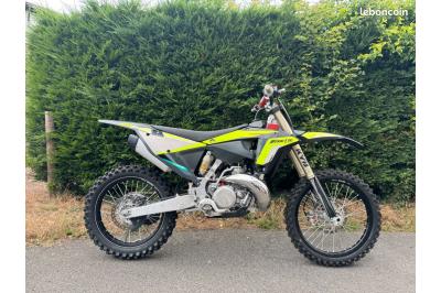 FANTIC XX 250