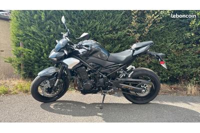 KAWASAKI Z 900